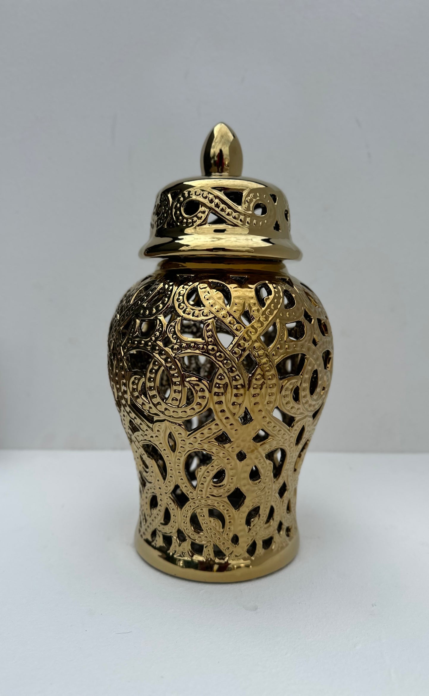 Gold perforated ginger jars (Large)