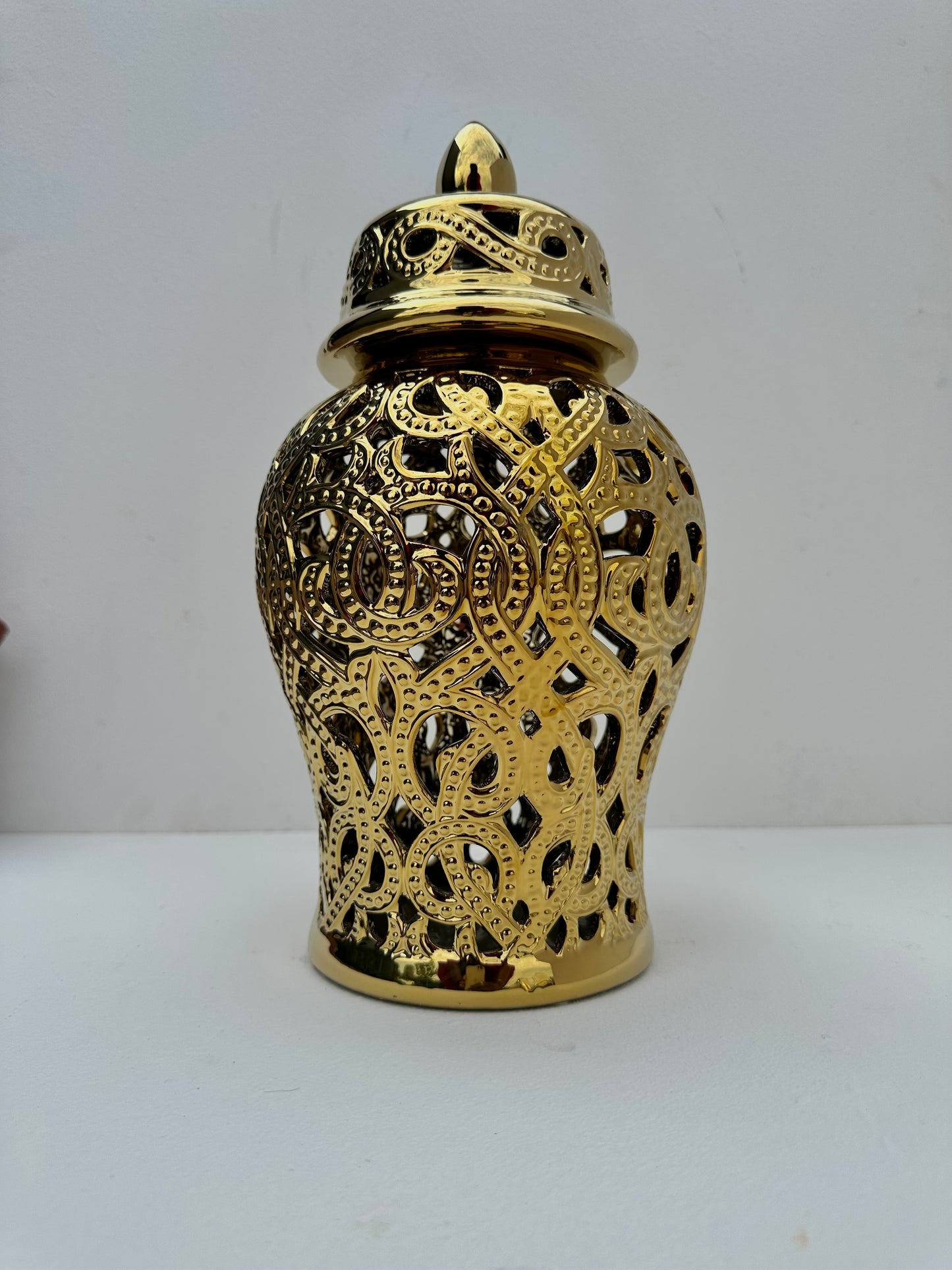 Gold perforated ginger jars (Large)